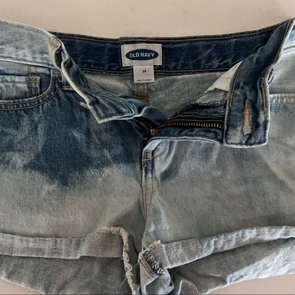 Old Navy Stone Washed Denim Shorts - Picture 3 of 3
